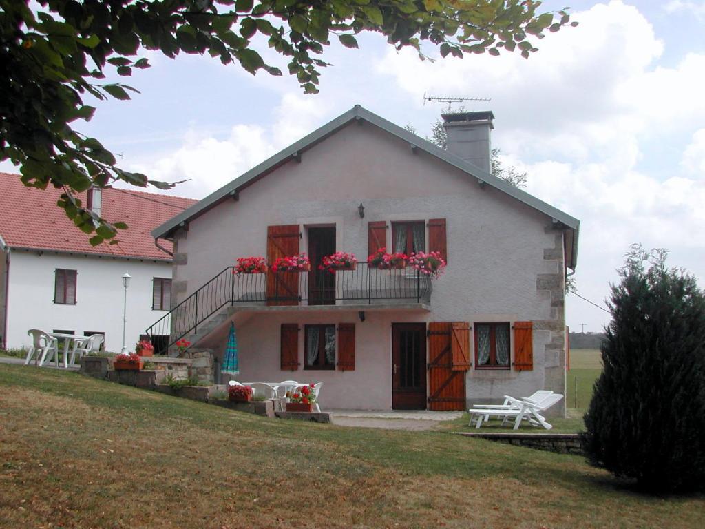 Gite Les Hirondelles Plombières-les-Bains Exterior foto