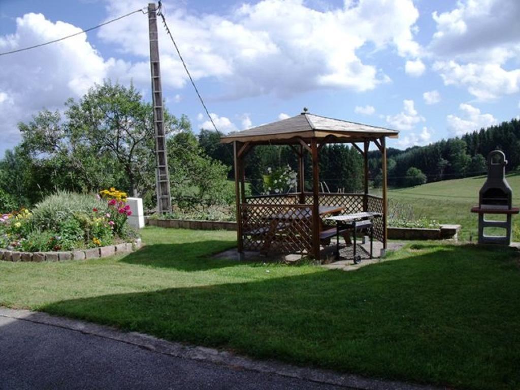 Gite Les Hirondelles Plombières-les-Bains Exterior foto